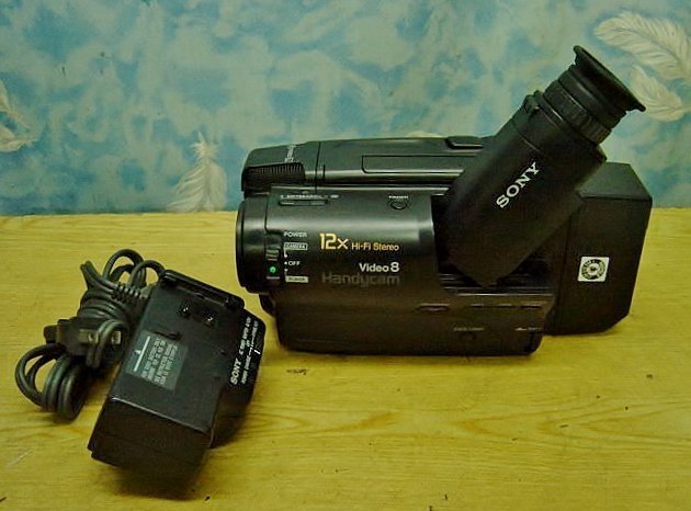 【小劉二手家電】 SONY V8/video HI 8  攝影機 CCD-TR430型,可充電 -19