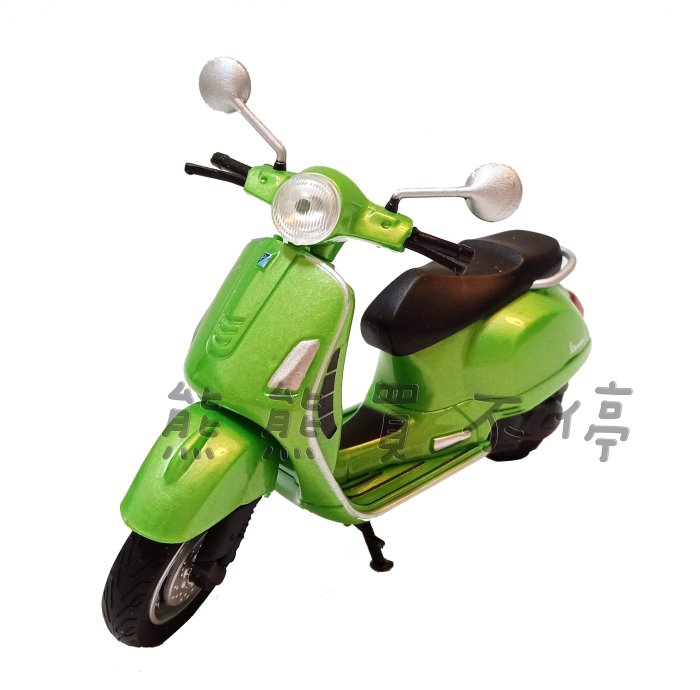 [在台現貨] 偉士牌 Vespa GTS 摩托車 125CC 2017年 綠色 機車 1/18 仿真 合金 摩托車模型