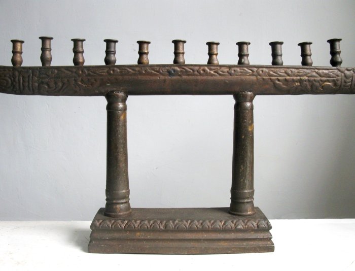 【Wabi Sabi】老件銅雕龍船造型燭台