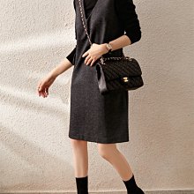 歐單 Lem 新款 優雅氣質 超級顯瘦 細膩滑順舒適羊毛混紡 V領無袖A字連身洋裝 背心裙 (V904)