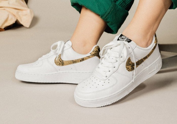 R'代購Nike Air Force 1 Low QS Python Snake 茶蛇AO1635-100 男女