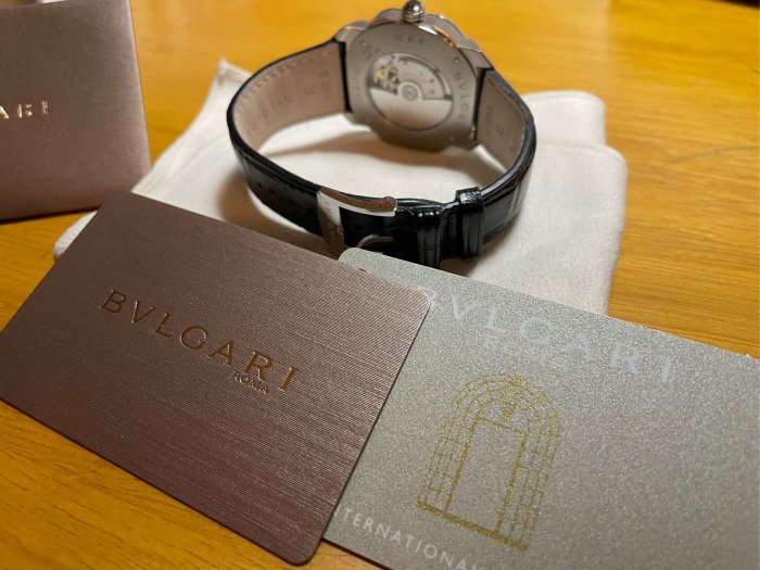 (現貨）BVLGARI OCTO ROMA 2021/03極新