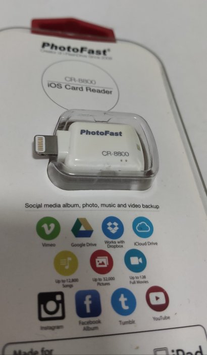 二手品 PhotoFast 蘋果iphone ipad microSD讀卡機 CR-8800 無記憶卡 擺飾品(未測試 售出不退換)