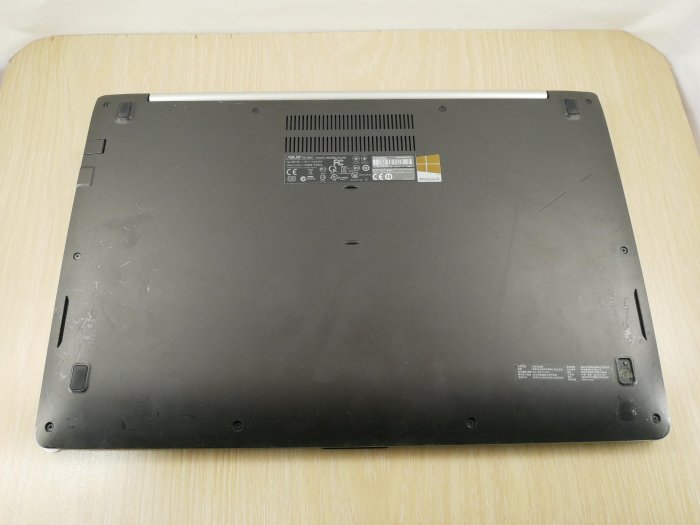 X86 UZ3C二手筆電 ASUS S500C i5四核2.6G/8G/固態256G/15吋 薄型 文書 可觸控 大螢幕