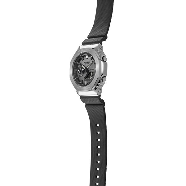 全新台灣卡西歐公司貨G-SHOCK 百搭銀黑金屬潮流運動八角型腕錶GM-2100