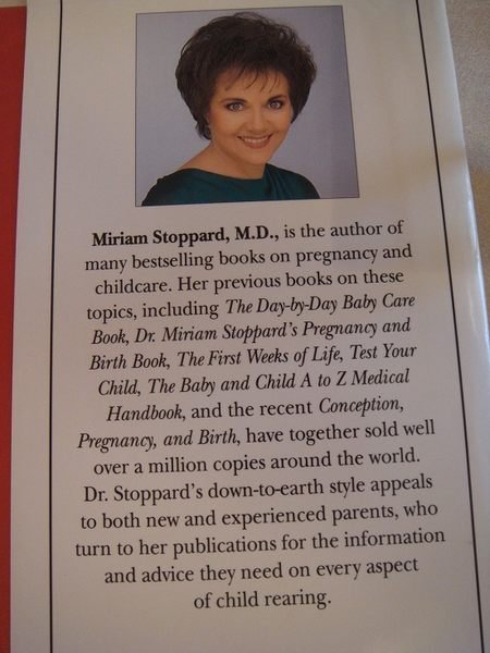 英文書Dr. Mariam Stoppard 著【Complete Baby And Child Care】，無底價！