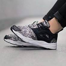 現南◇現 REEBOK FuryLite V70754 慢跑鞋 女鞋 黑白 黑灰 珠寶 亮片 韓系 李聖經