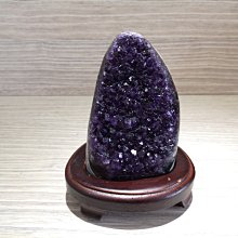 🏆【168 精品】🏆 烏拉圭Esp級紫水晶紫晶鎮（含木座）重655g，辦公室、住宅擺飾風水改善、高紫度【C86】