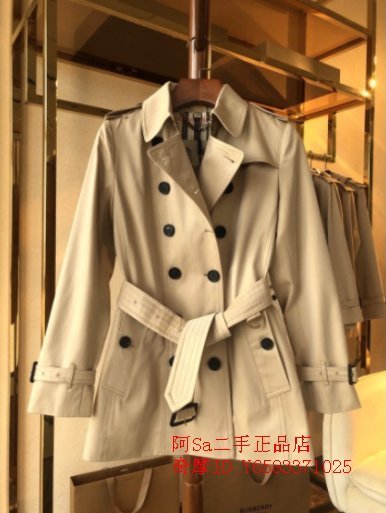 阿Sa二手 近全新 Burberry/博柏利 經典 女裝中短款收腰肯辛頓外套雙排扣休閑風衣