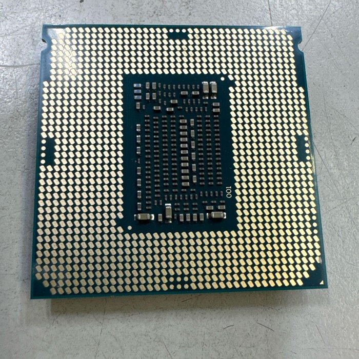 在地台南人可面交，售二手 良品 Intel i5-9400F CPU 第九代 六核心
