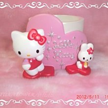 ♥小花花日本精品♥ Hello Kitty 粉嫩珍珠白立體公仔 愛心陶瓷萬用置物桶