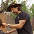 Celebrity Hairstylist Gives Homeless Free Haircuts