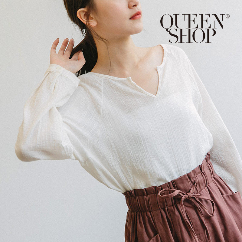 Ｑｕｅｅｎ Ｓｈｏｐ【01096360】小V領素面紋路長袖上衣＊現+預＊