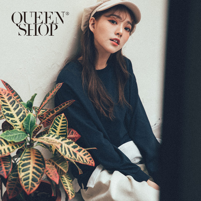 Ｑｕｅｅｎ Ｓｈｏｐ【01096392】假兩件素面造型大學TEE 四色售＊現+預＊