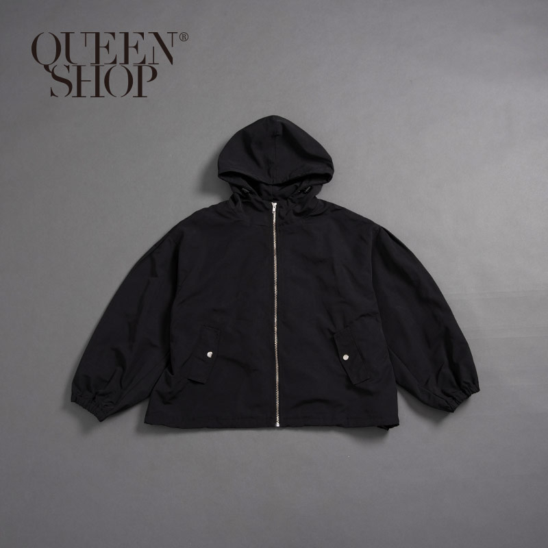 Ｑｕｅｅｎ Ｓｈｏｐ【02040623】女裝 親子系列 滑面連帽風衣外套＊現+預＊