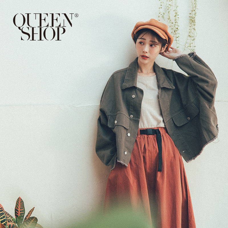 Ｑｕｅｅｎ Ｓｈｏｐ【02071154】不修邊排釦造型短版外套 兩色售＊現+預＊