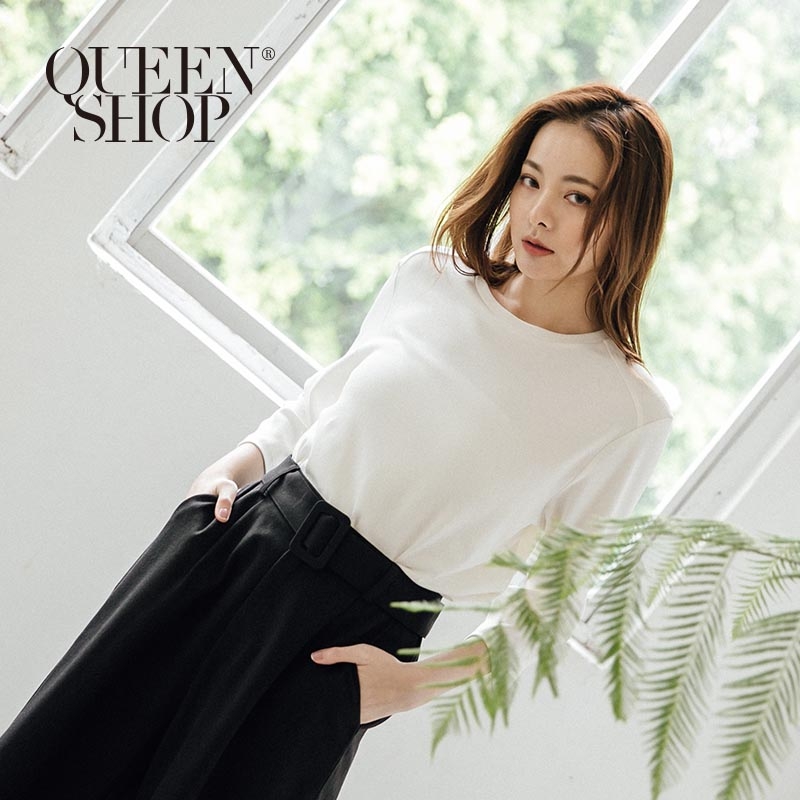 Ｑｕｅｅｎ Ｓｈｏｐ【01037662】圓領落肩素面七分袖上衣 兩色售＊現+預＊