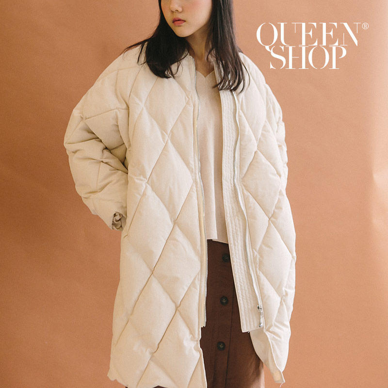 Ｑｕｅｅｎ Ｓｈｏｐ【02090015】基本百搭素色菱格鋪棉長版外套 兩色售＊現+預＊