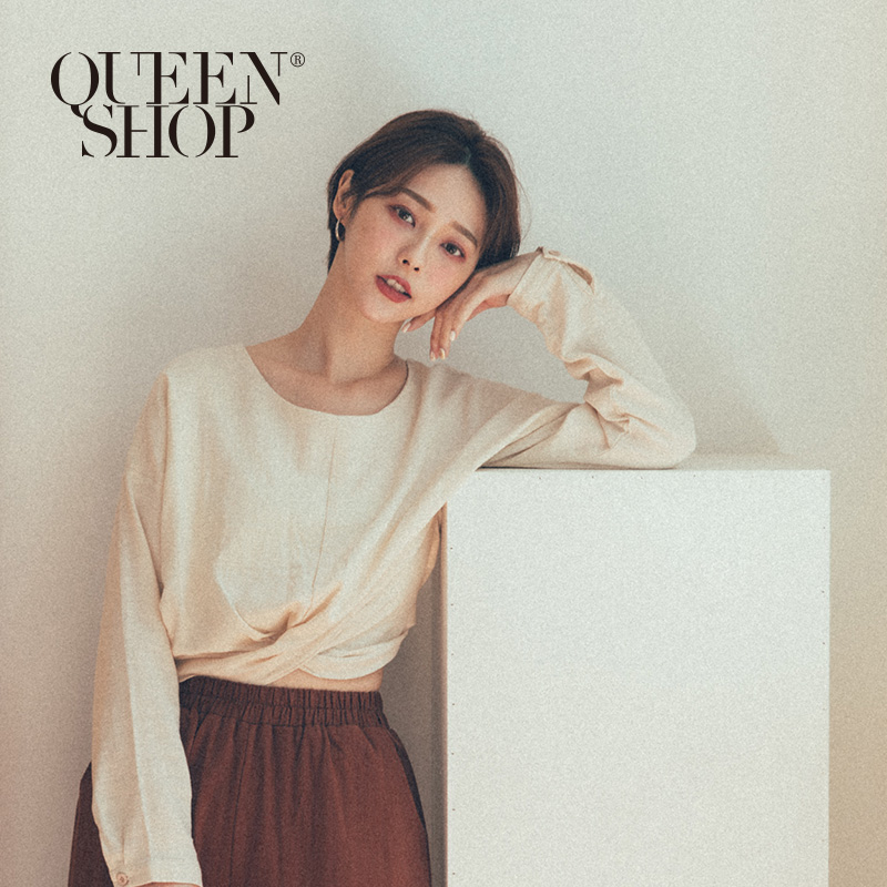 Ｑｕｅｅｎ Ｓｈｏｐ【01120216】扭結短版棉麻上衣 兩色售＊現+預＊