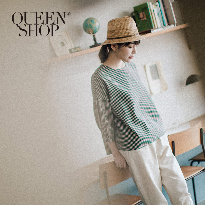 Ｑｕｅｅｎ Ｓｈｏｐ【01096148】小格紋蓬蓬袖上衣＊現+預＊