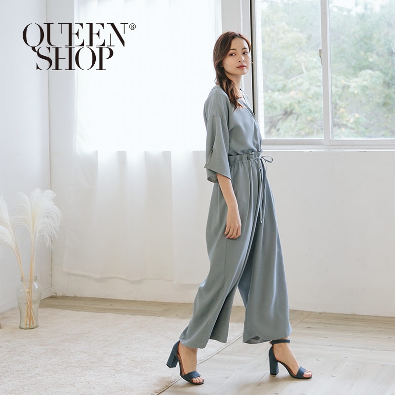 Ｑｕｅｅｎ Ｓｈｏｐ【04050547】質感V領腰荷葉連身褲 兩色售＊現+預＊