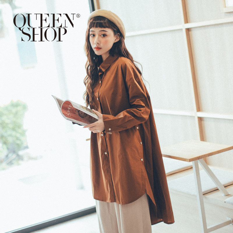 Ｑｕｅｅｎ Ｓｈｏｐ【01023592】側排釦造型長版襯衫 兩色售＊現+預＊