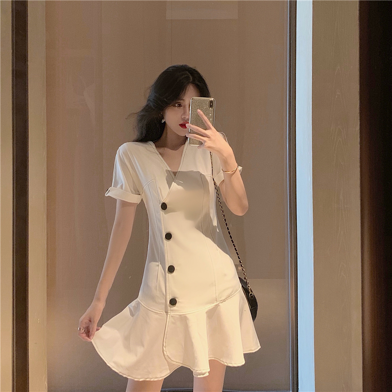 VK旗艦店 韓國風小眾V領單排扣鏤空短袖洋裝