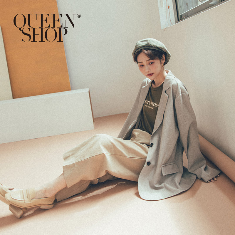 Ｑｕｅｅｎ Ｓｈｏｐ【02030348】排釦造型花紗西裝外套 兩色售＊現+預＊