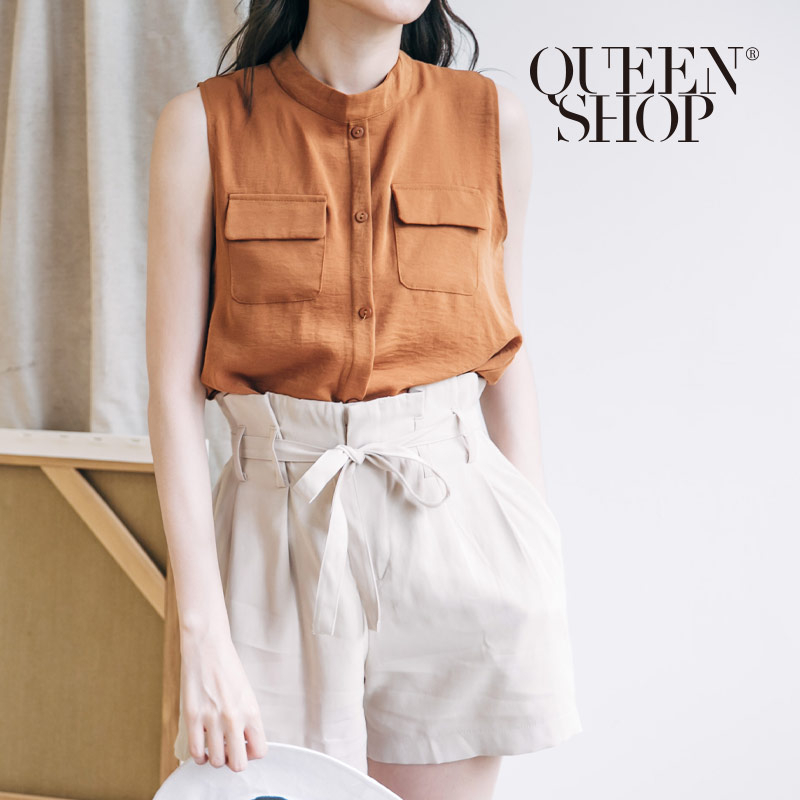 Ｑｕｅｅｎ Ｓｈｏｐ【01150142】雙口袋排釦造型無袖上衣 兩色售＊現+預＊