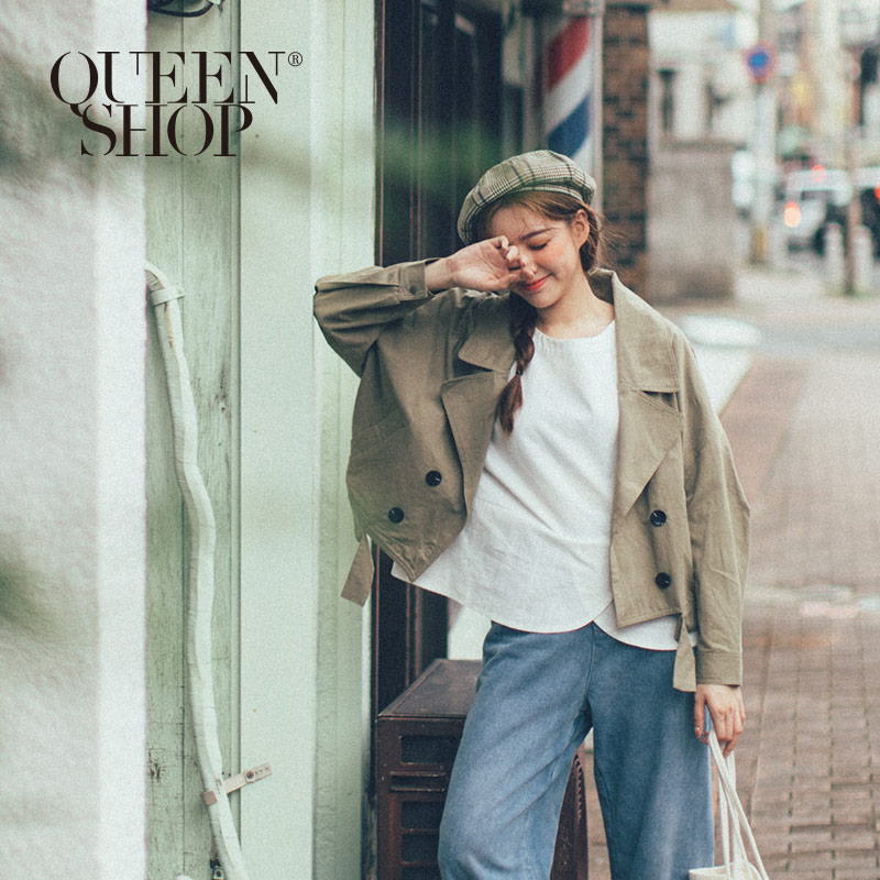 Ｑｕｅｅｎ Ｓｈｏｐ【02071122】翻領排釦下擺造型外套 兩色售＊現+預＊