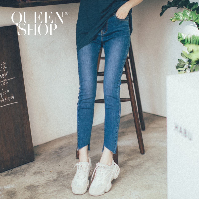 Ｑｕｅｅｎ Ｓｈｏｐ【04011359】基本百搭鬚邊造型牛仔褲 S/M/L/XL＊現+預＊