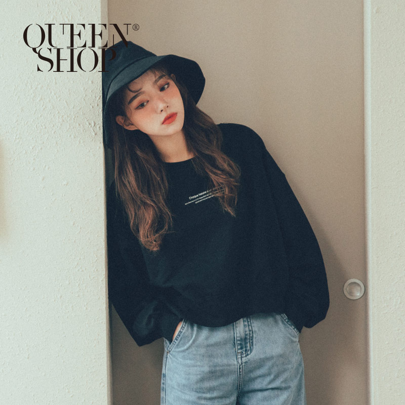 Ｑｕｅｅｎ Ｓｈｏｐ【01110423】簡約字母短版衛衣 兩色售＊現+預＊