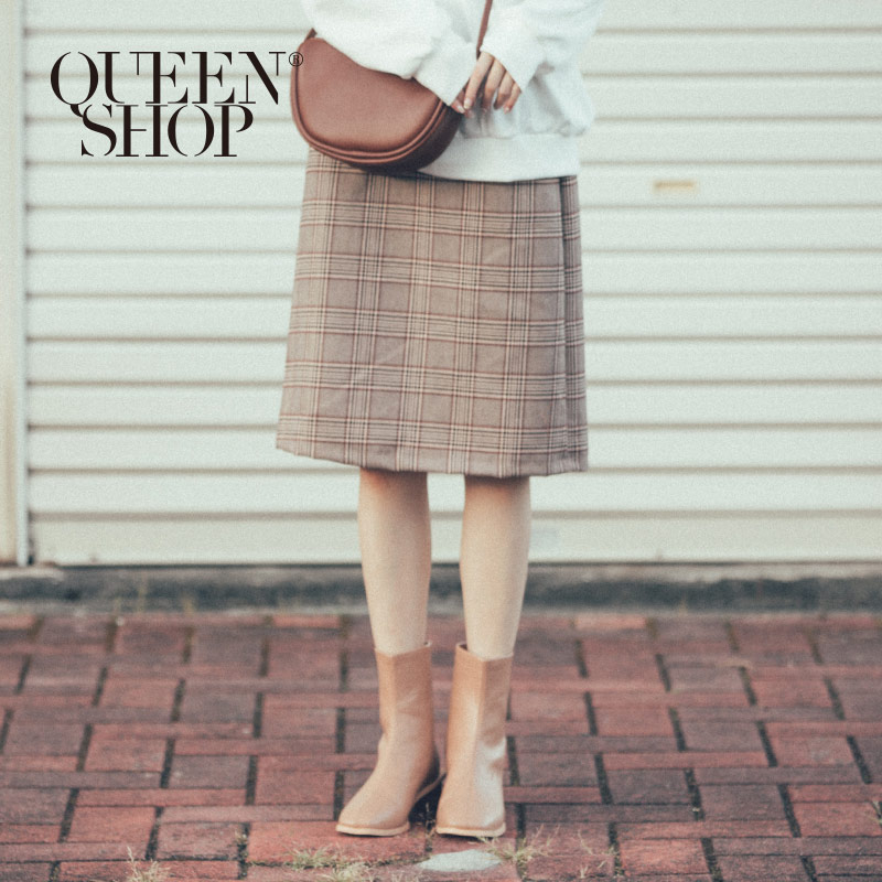 Ｑｕｅｅｎ Ｓｈｏｐ【03070093】配色格紋毛呢中裙 S/M/L＊現+預＊