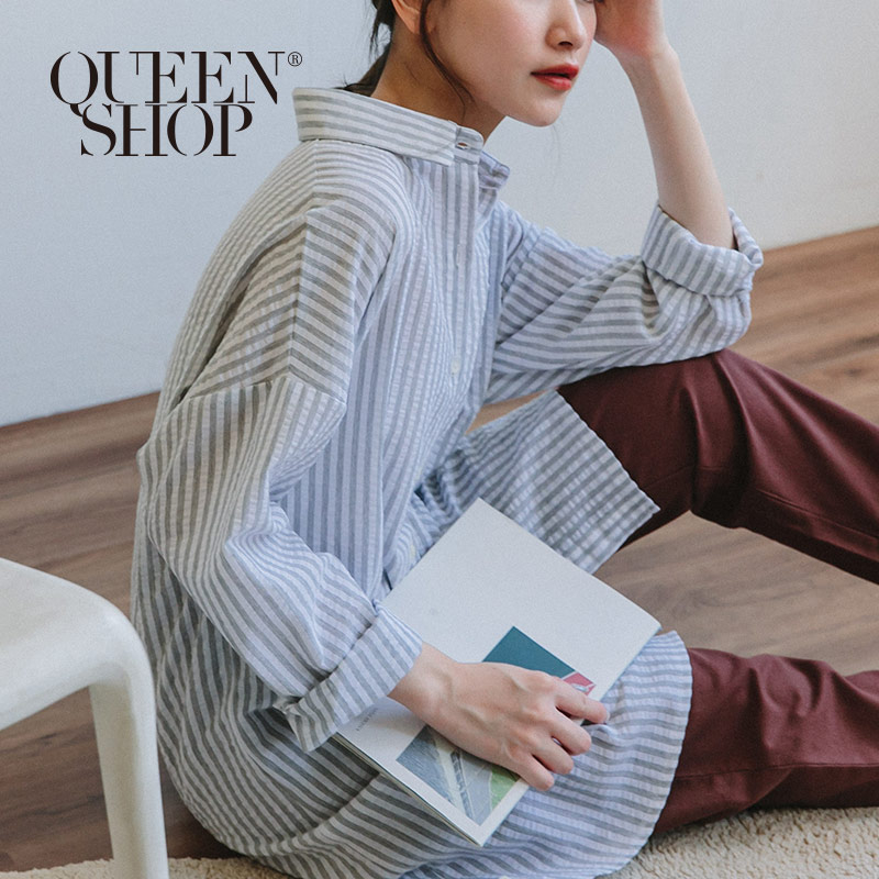 Ｑｕｅｅｎ Ｓｈｏｐ【01023509】配色直條紋口袋襯衫＊現+預＊