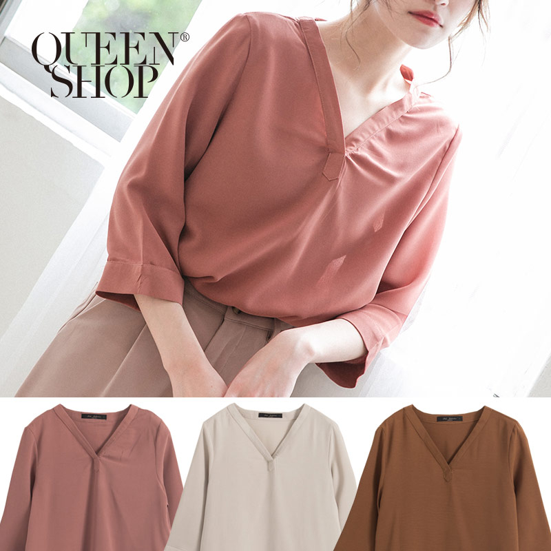 Ｑｕｅｅｎ Ｓｈｏｐ【01096371】V領素色雪紡上衣 三色售＊現+預＊