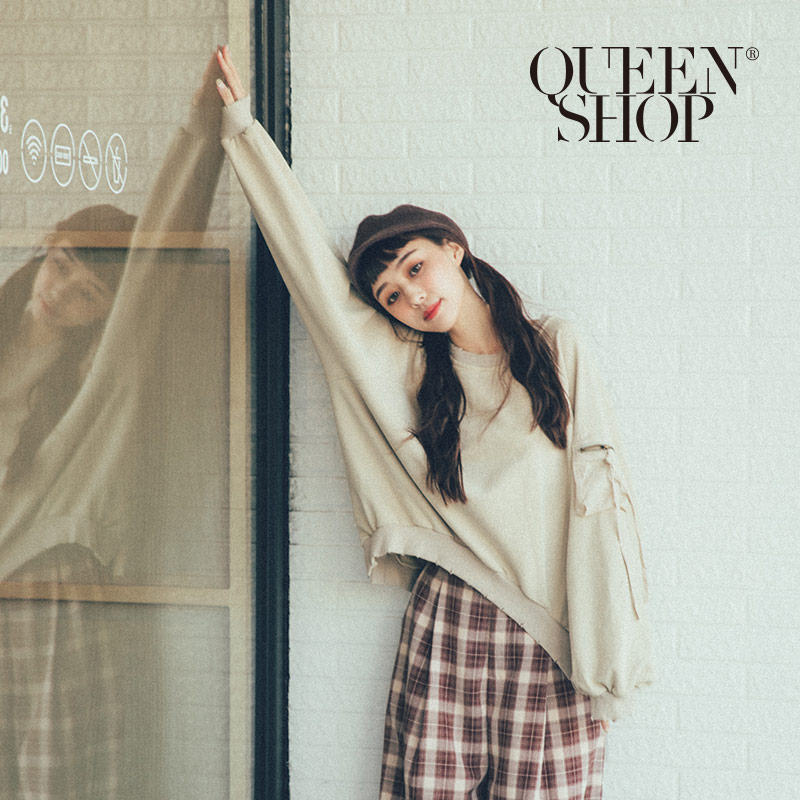 Ｑｕｅｅｎ Ｓｈｏｐ【01096426】破壞感寬袖口袋造型上衣＊現+預＊