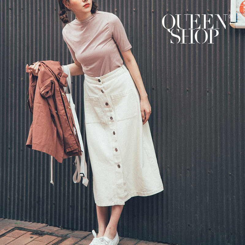 Ｑｕｅｅｎ Ｓｈｏｐ【03020542】休閒雙口袋排釦造型長裙 兩色售 S/M＊現+預＊