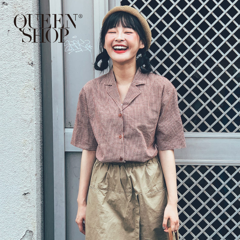 Ｑｕｅｅｎ Ｓｈｏｐ【01096349】童趣配色細格紋短袖棉麻上衣 兩色售＊現+預＊