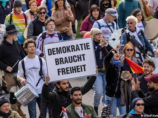 Grieta violenta en Alemania: Diputado ultraderechista agredido