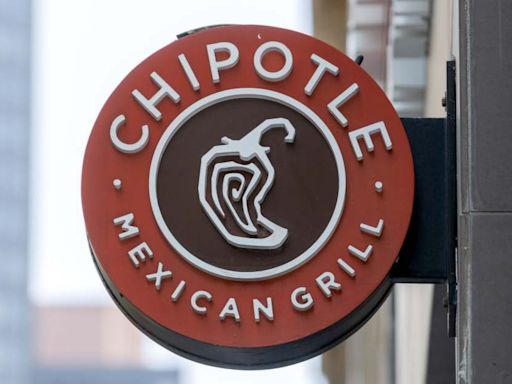 Chipotle ‘Hack’ for Bigger Portions Stirs Controversy Among Fans