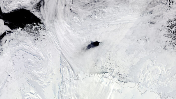 What’s Forming This Giant Hole in the Antarctic Sea Ice? Scientists Finally Know