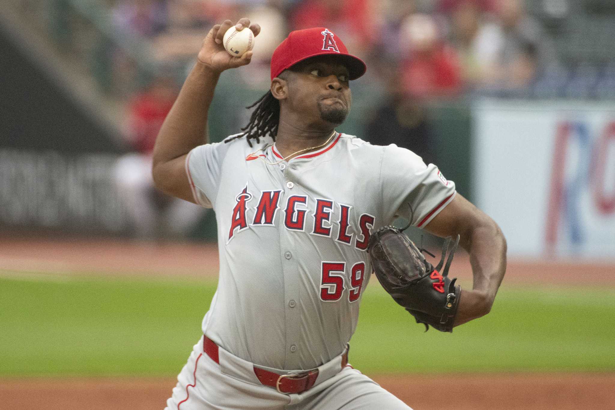 José Soriano pitches 6 sharp innings as the Angels beat the Guardians 6-0