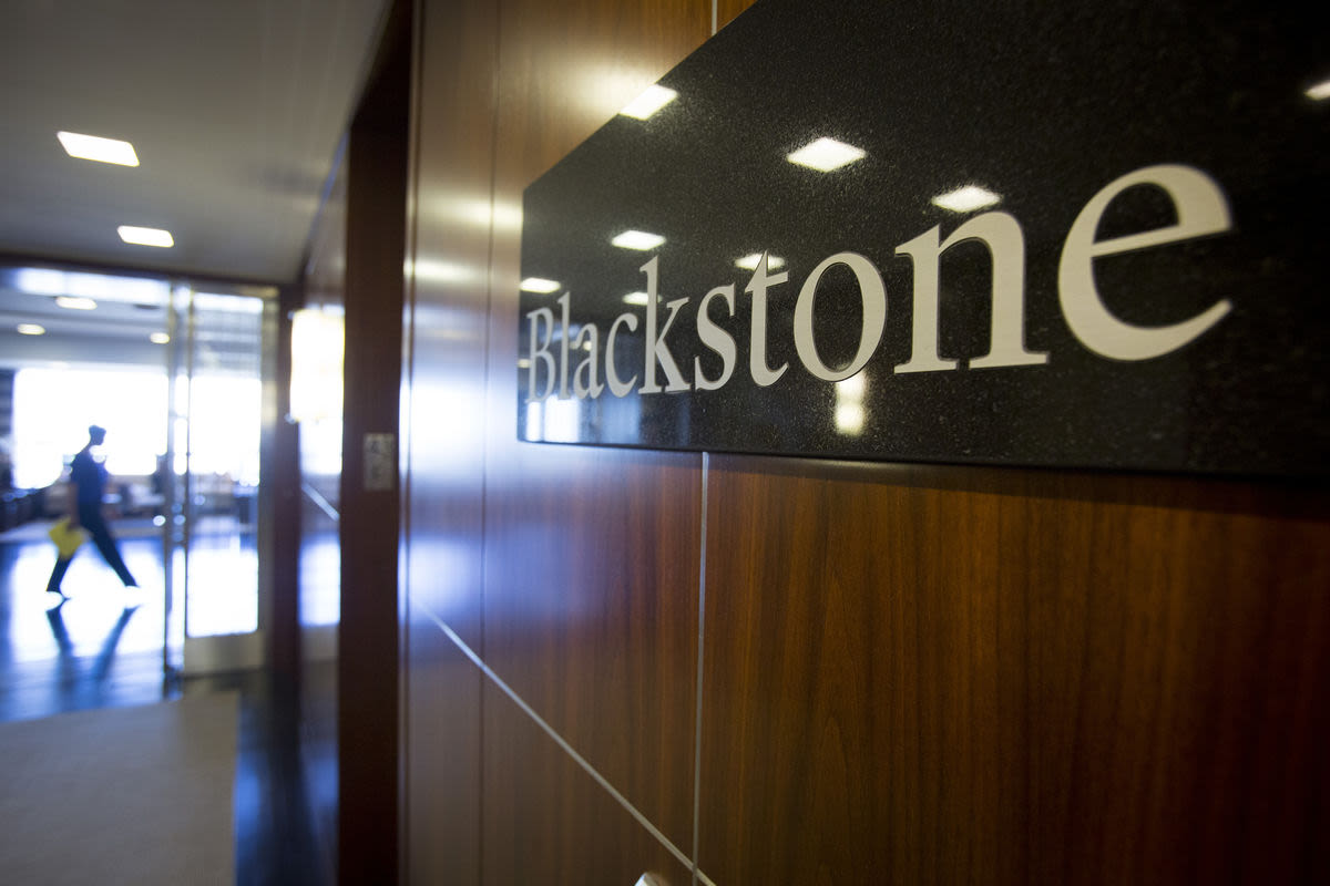 Unpacking the Firestorm Over Blackstone's Real Estate Valuations