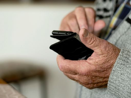 5 tips to make Android smartphones user-friendly for seniors