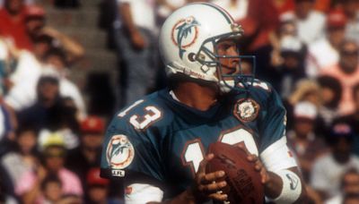 Ranking the 5 Best Miami Dolphins Players of All Time