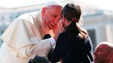 Los 11 gestos del papa Francisco que han sorprendido al mundo