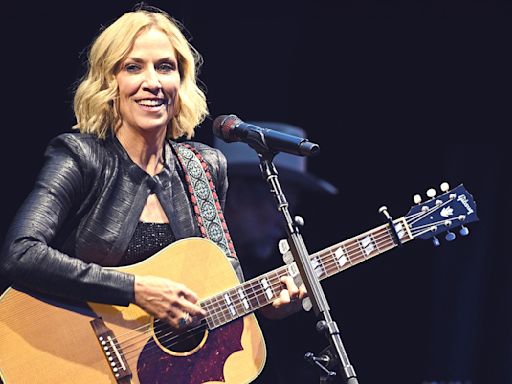 "You cannot bring people back from the dead”: Sheryl Crow slams Drake’s use of AI ‘Tupac’