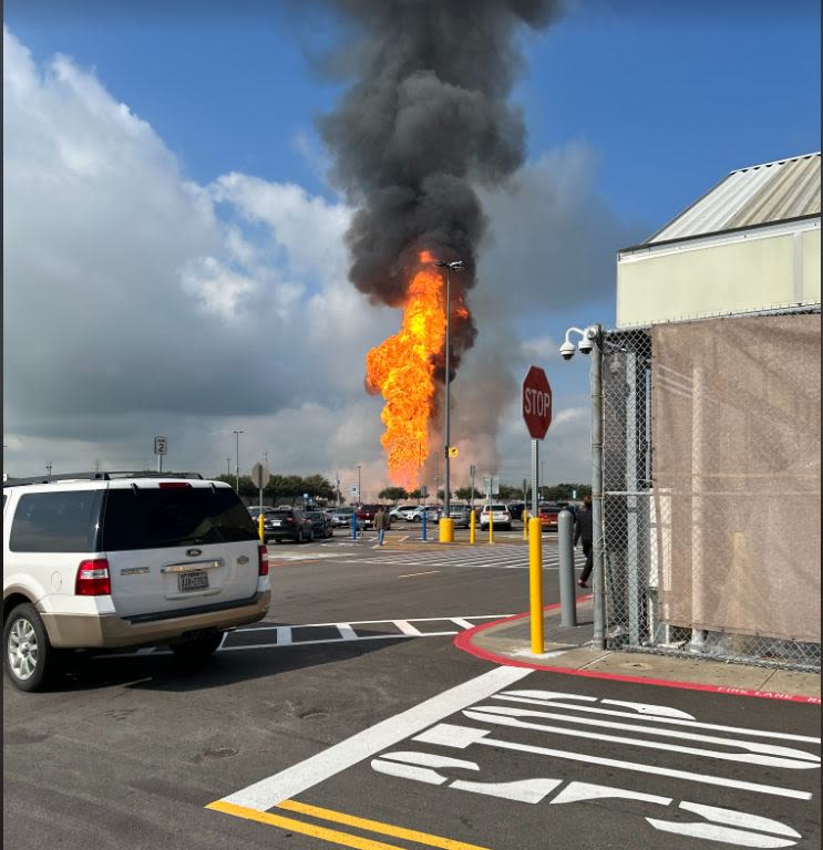 LIVE: La Porte pipeline fire near Spencer Highway causes road closures, evacuations