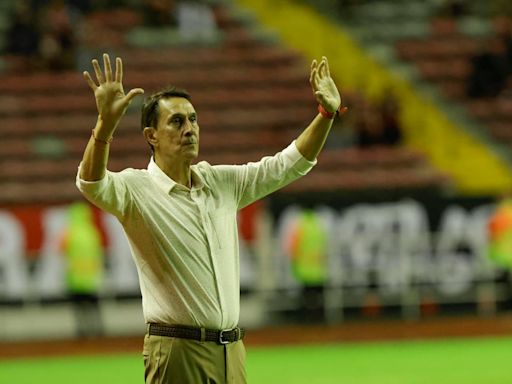 Alexandre Guimaraes dijo por qué Alajuelense ahora tiene una idea de juego diferente