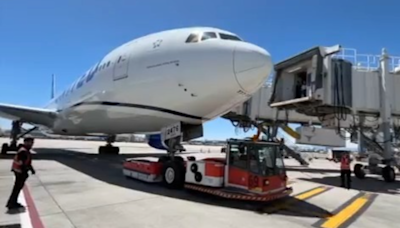 Go onto the taxiway as United Airlines crews prepare for busiest Memorial Day ever at Denver International Airport